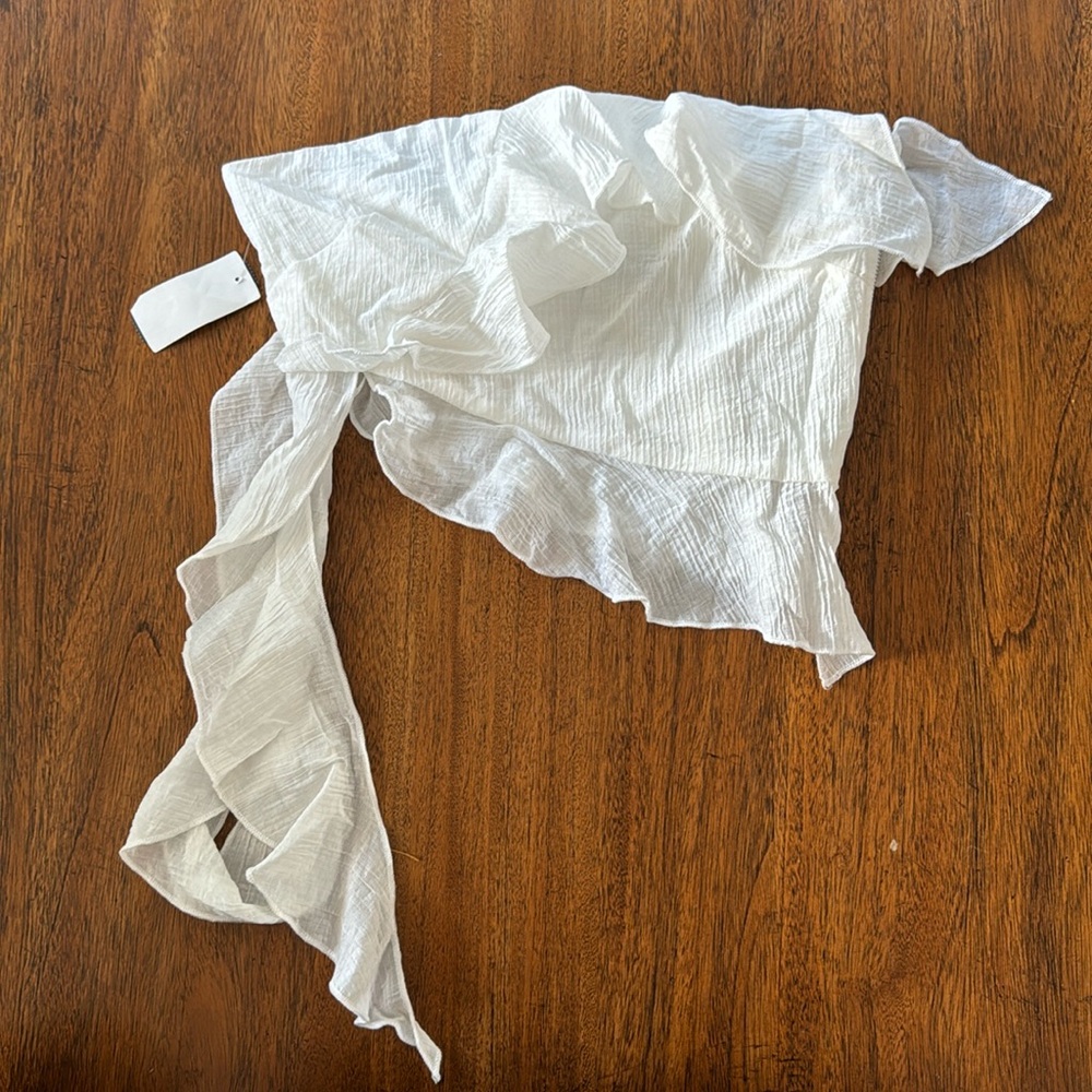 NWT Asymmetrical crop top